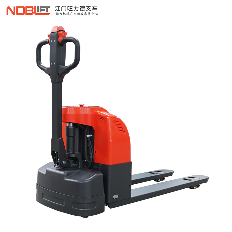 乐鱼网leyu:开屏侃车 龙头领新程 宁德时代天行II构建轻商电动化新生态